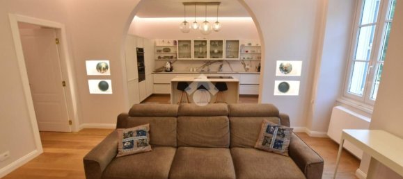 Квартира с 4 комнатами в Триест, Италия № 297021 8