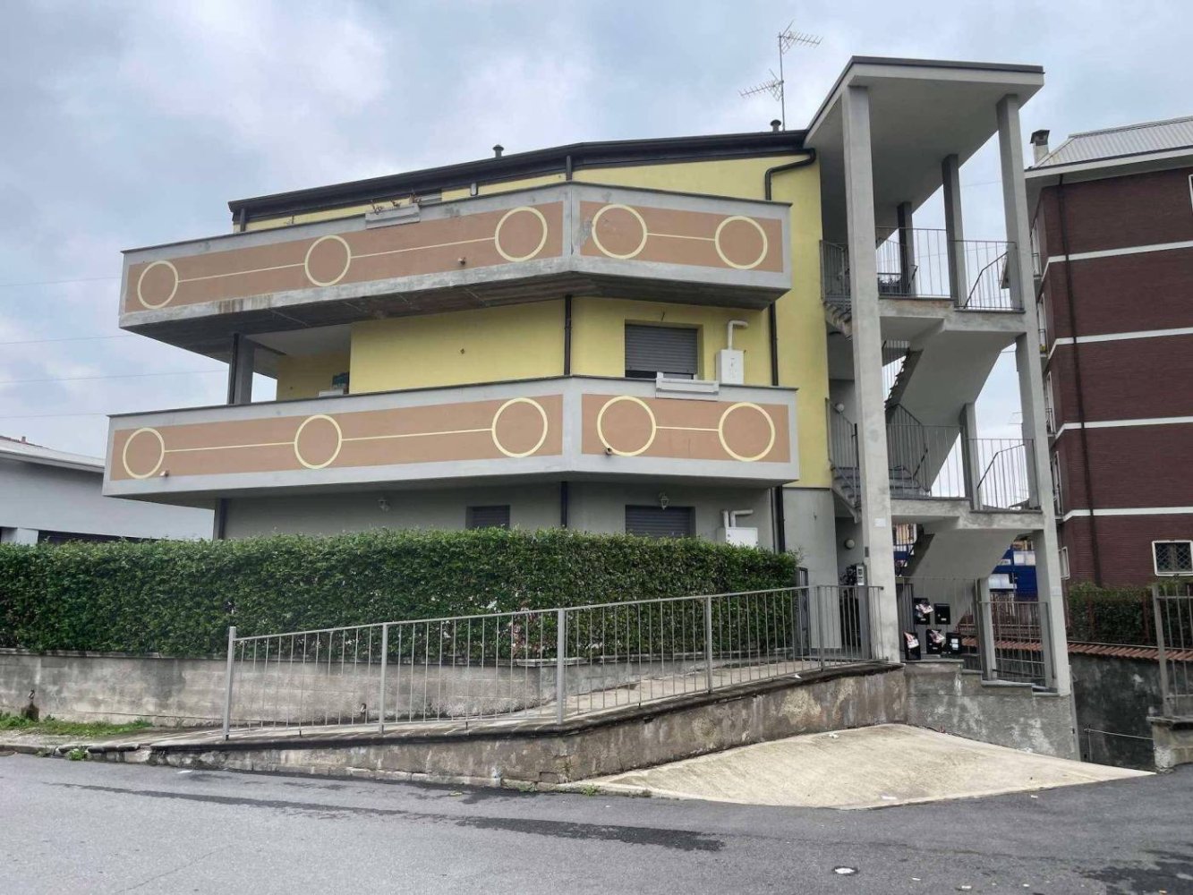 3 غرف نوم شقة في Lesmo, Italy رقم 281707