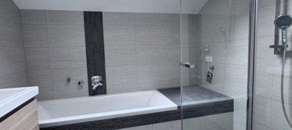 4 rooms Apartment in Schwaz, Austria No. 148125 2