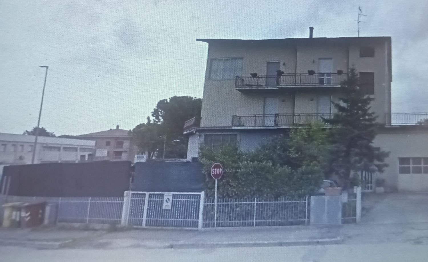 Квартира с 5 комнатами в Мачерата, Италия № 295342