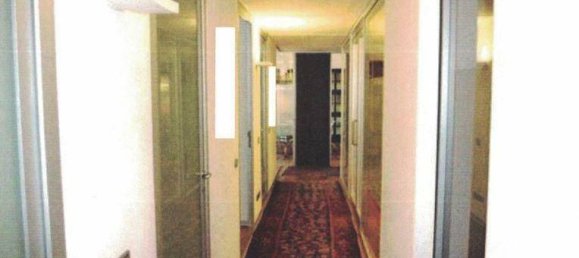 6 bedrooms Apartment in Padua, Italy No. 262524 2