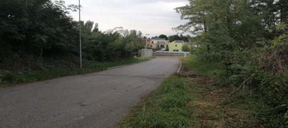  Land in Steinbrunn, Austria No. 39244 5