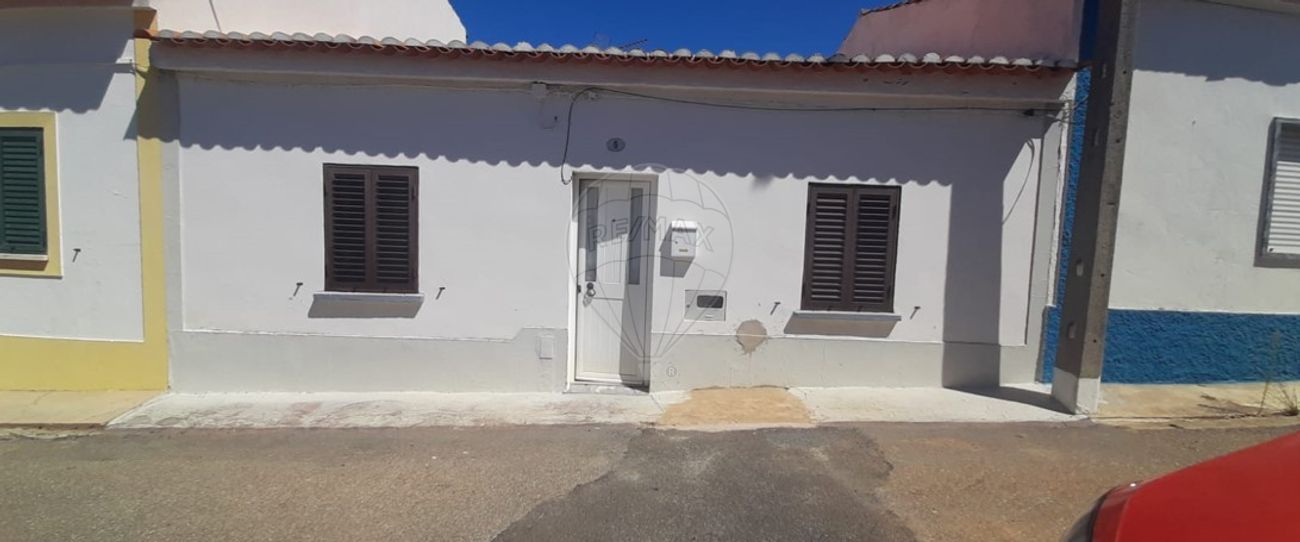 Дом с 3 спальнями в Бежа, Португалия № 43970