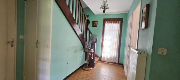 3 Schlafzimmer Haus in Saint-Genest-Lerpt, France, Nr. 351102 7