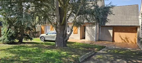 3 Schlafzimmer Haus in Saint-Genest-Lerpt, France, Nr. 351102 21