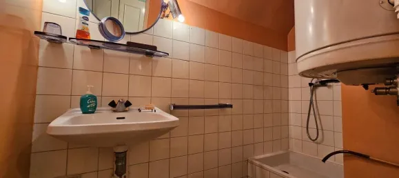 3 Schlafzimmer Haus in Saint-Genest-Lerpt, France, Nr. 351102 13