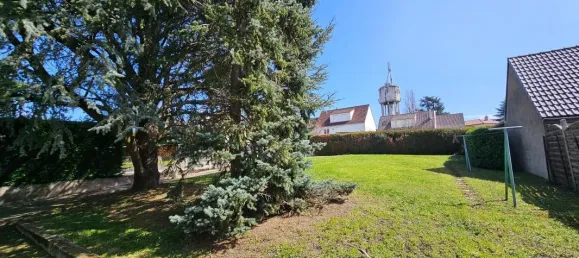 3 Schlafzimmer Haus in Saint-Genest-Lerpt, France, Nr. 351102 18