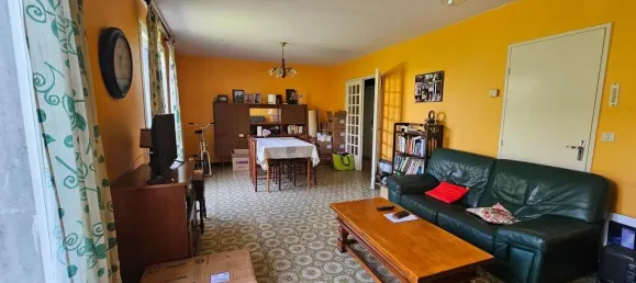 3 Schlafzimmer Haus in Saint-Genest-Lerpt, France, Nr. 351102 4