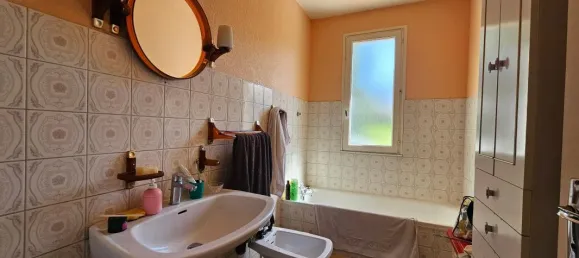 3 Schlafzimmer Haus in Saint-Genest-Lerpt, France, Nr. 351102 11