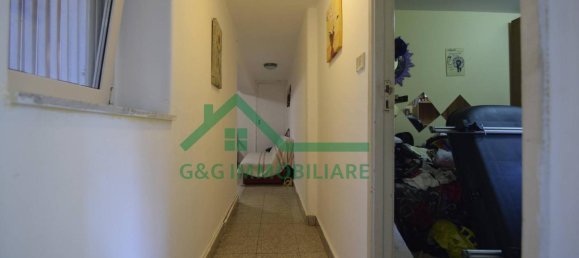 Квартира с 2 комнатами в Катания, Италия № 237423 11