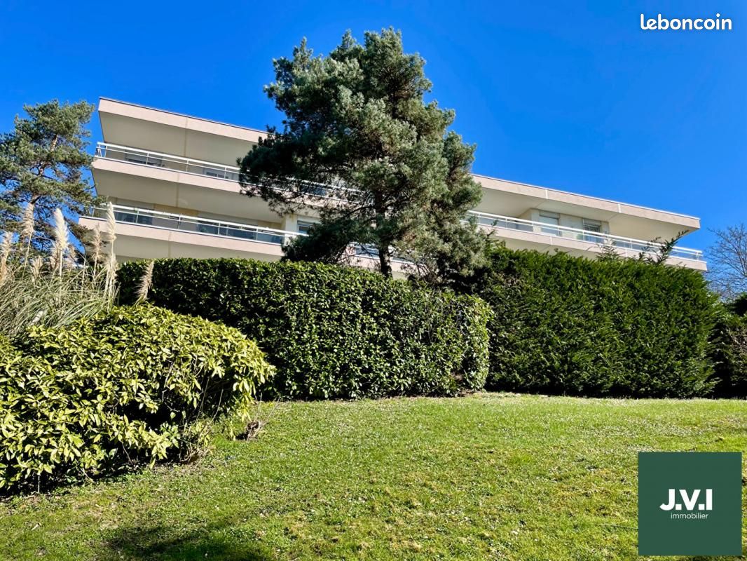 2 Schlafzimmer Wohnung in Montmorency, France, Nr. 132289