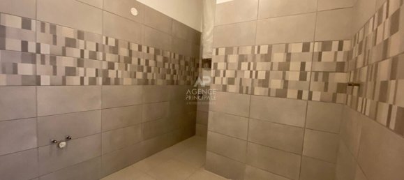 Коммерческая недвижимость 72м² в Понтуаз, Франция № 169584 7