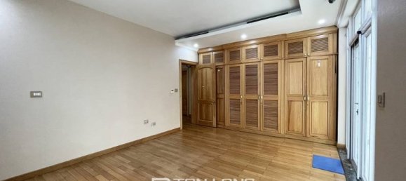 7 bedrooms Villa in Tay Ho, Vietnam No. 637 15