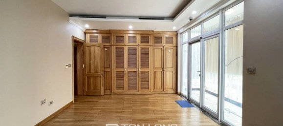 7 bedrooms Villa in Tay Ho, Vietnam No. 637 14