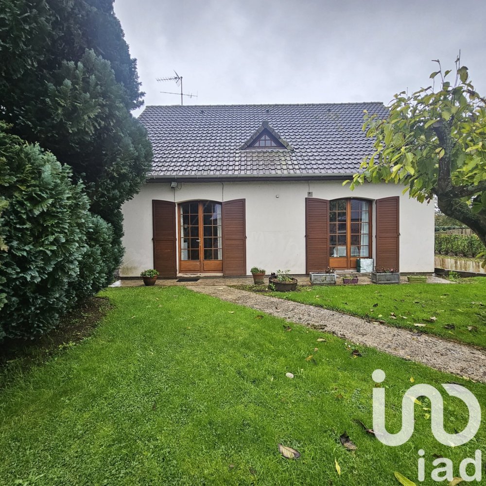 Casa de 3 dormitorios en Yzengremer, France No. 155602