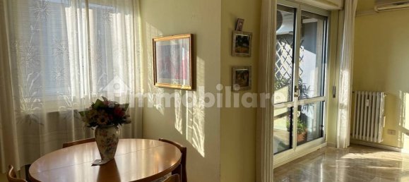2 bedrooms Apartment in Milan, Italy No. 252286 2