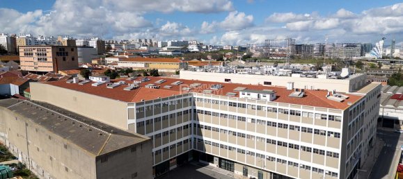 Office in Lisbon, Portugal No. 102703 50