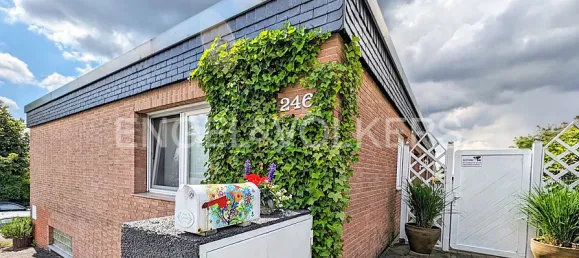 6 غرف نوم بنغالو في Solingen, Germany رقم 90264 2