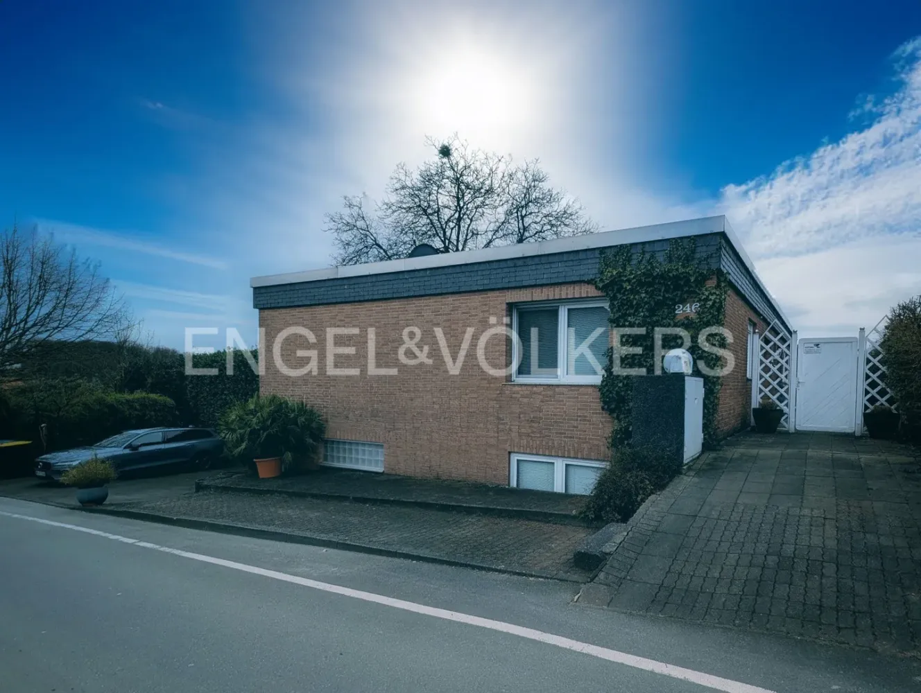 6 غرف نوم بنغالو في Solingen, Germany رقم 90264