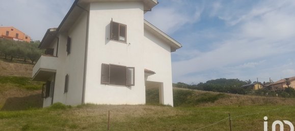 3 غرف نوم فيلا في Farindola, Italy رقم 86938 8