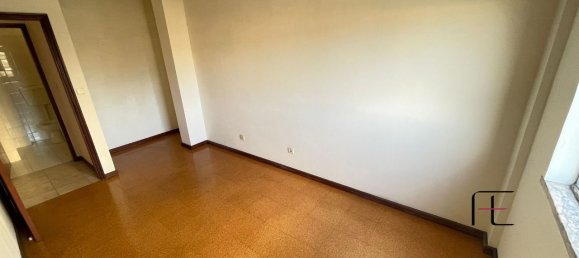 3 bedrooms Apartment in Loures, Portugal No. 95077 12