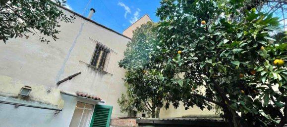 7 rooms House in Florence, Italy No. 192145 2