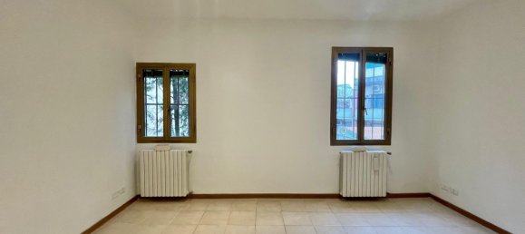 7 rooms House in Florence, Italy No. 192145 5