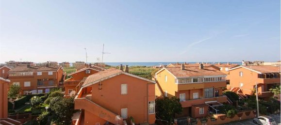 Apartamento de 3 habitaciónes en Ardea, Italy No. 26808 8