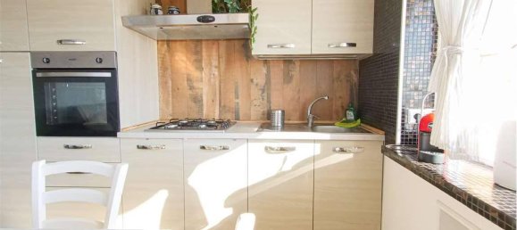 Apartamento de 3 habitaciónes en Ardea, Italy No. 26808 52