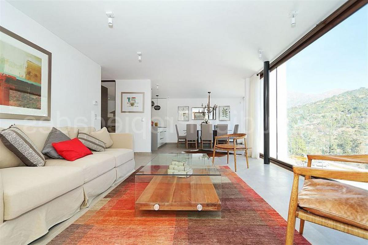 3 bedrooms House in Santiago, Chile No. 2086