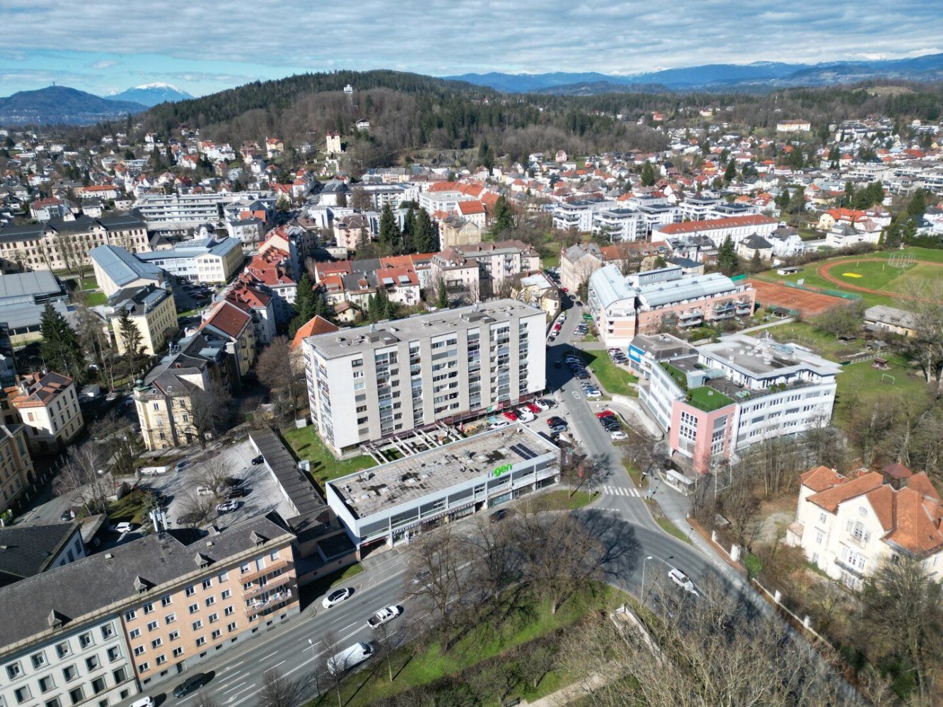 132m² Office in Klagenfurt am Worthersee, Austria No. 129100