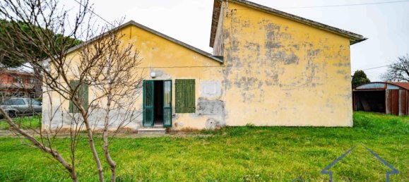 3 bedrooms Villa in Rimini, Italy No. 267767 2