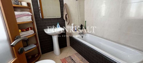 3 bedrooms Penthouse in Birzebbuga, Malta No. 11127 19