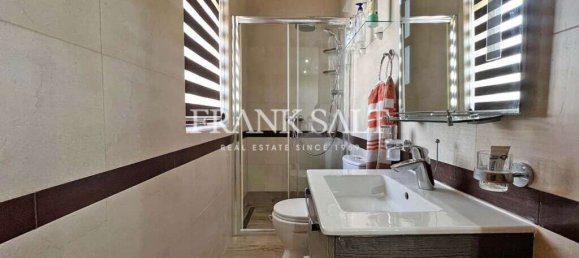 3 bedrooms Penthouse in Birzebbuga, Malta No. 11127 13