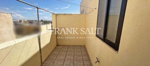 3 bedrooms Penthouse in Birzebbuga, Malta No. 11127 25