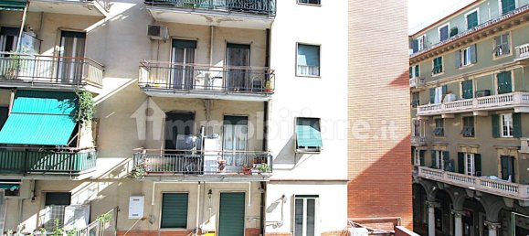 Квартира с 1 спальней в Генуя, Италия № 350002 3