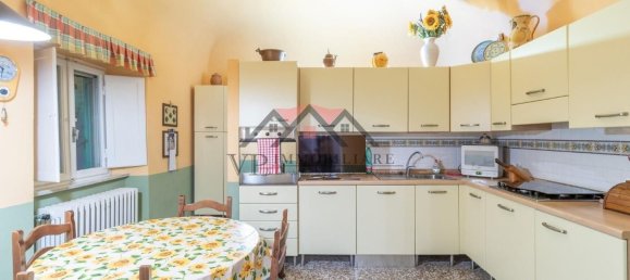 5-Zimmer Wohnung in Pomarance, Italy, Nr. 79216 3
