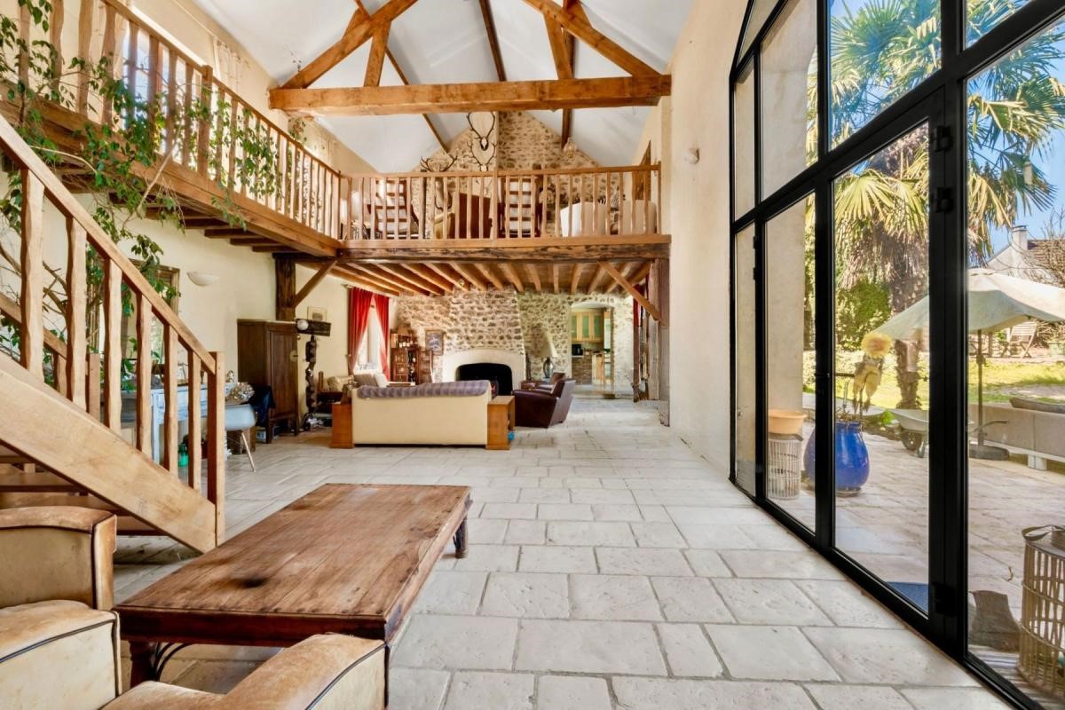 7 bedrooms House in Orgeval, France No. 347452