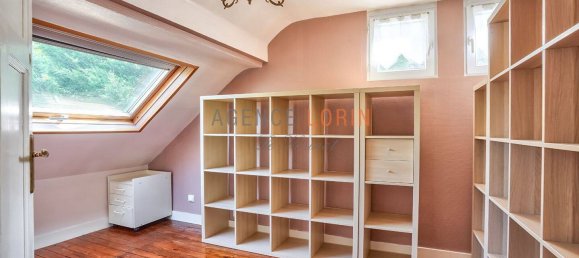 Вилла с 3 спальнями в Ле Везине, Франция № 163230 11