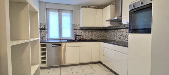 2 bedrooms Apartment in Saint-Avold, France No. 160653 2