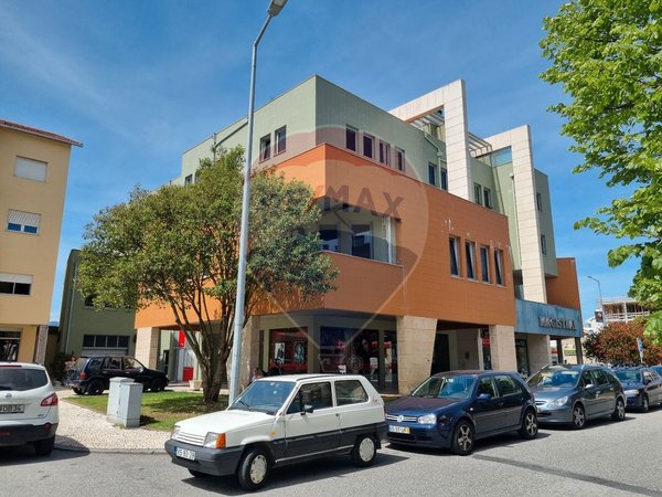30m² Commercial property in Tondela, Portugal No. 39535