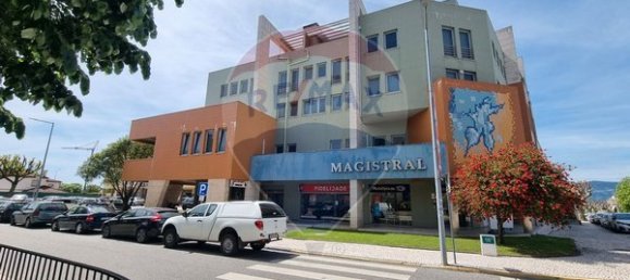 30m² Commercial property in Tondela, Portugal No. 39535 4