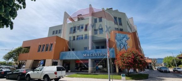 30m² Commercial property in Tondela, Portugal No. 39535 2