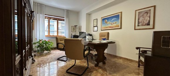6 rooms Apartment in Cosenza, Italy No. 40366 8