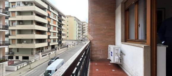 6 rooms Apartment in Cosenza, Italy No. 40366 17