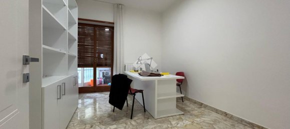 6 rooms Apartment in Cosenza, Italy No. 40366 11