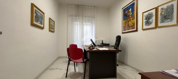 6 rooms Apartment in Cosenza, Italy No. 40366 5
