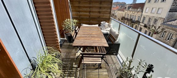 3 bedrooms Duplex in Bordeaux, France No. 102656 2