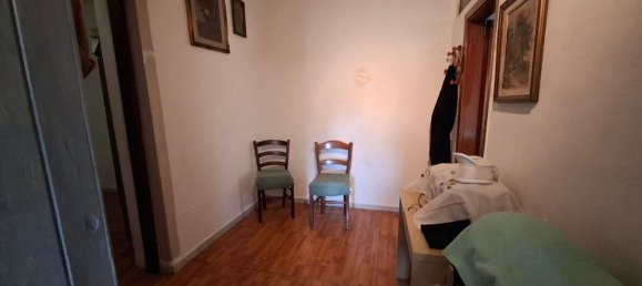 Casa de 3 habitaciónes en Collesalvetti, Italy No. 92519 14