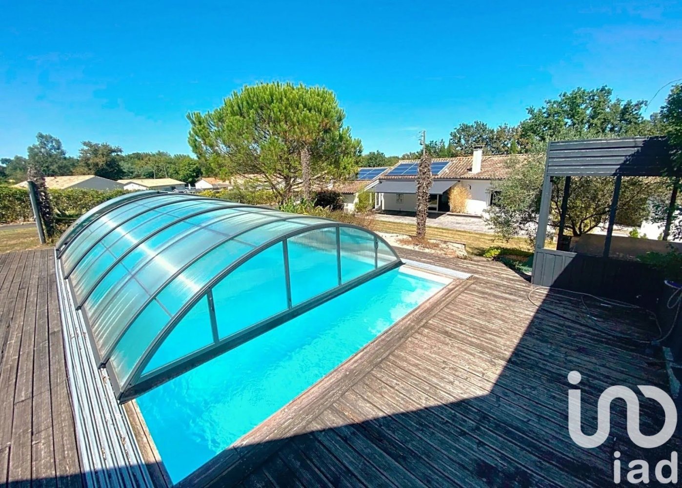 3 bedrooms House in Bonzac, France No. 103757